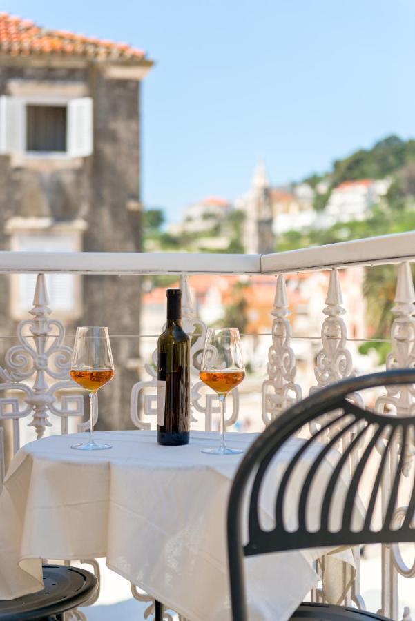 Apartments Villa Tudor 2 Hvar Town Esterno foto